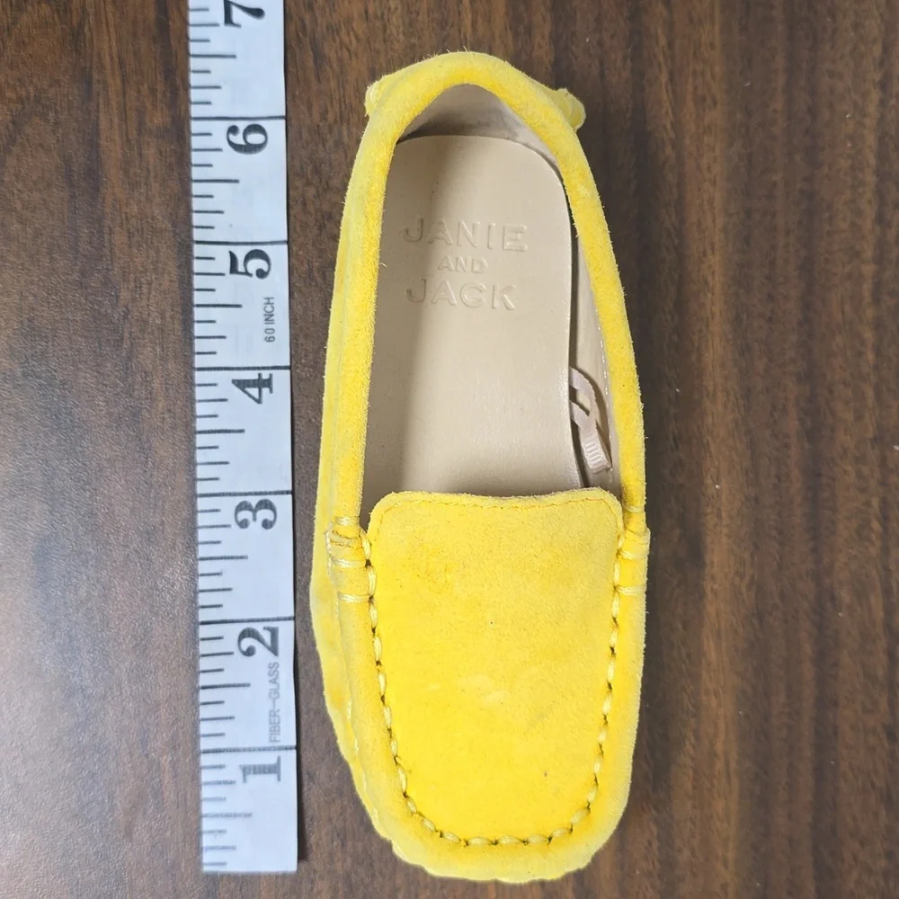 Janie and Jack Yellow Suede Moccasins – Toddler Size 5 (6.2”)